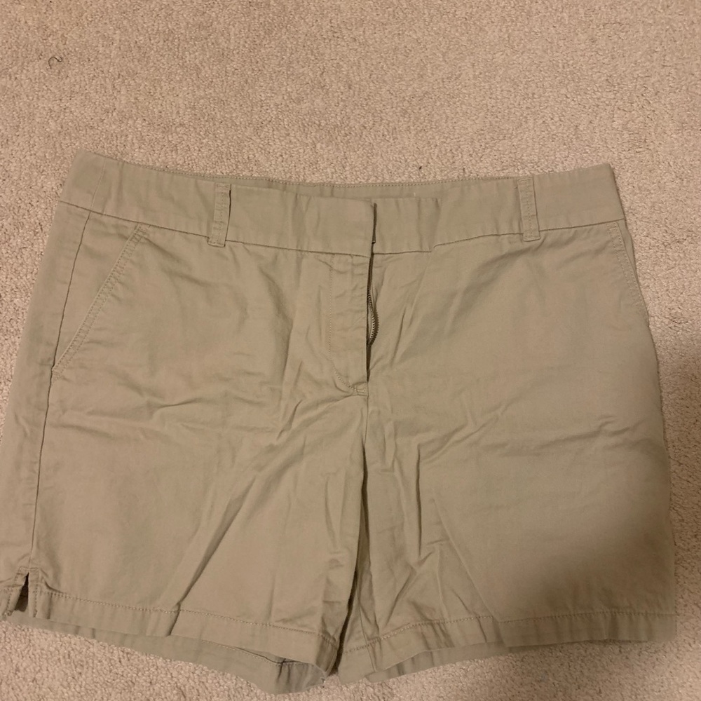 Womens size 14 Loft khaki shorts